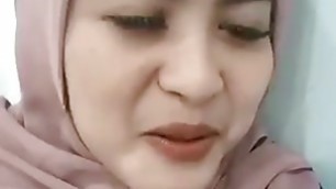 evafristiana hot jilbab