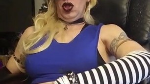 VikkiCD16 is Such a Dirty Cam Whore (Short)